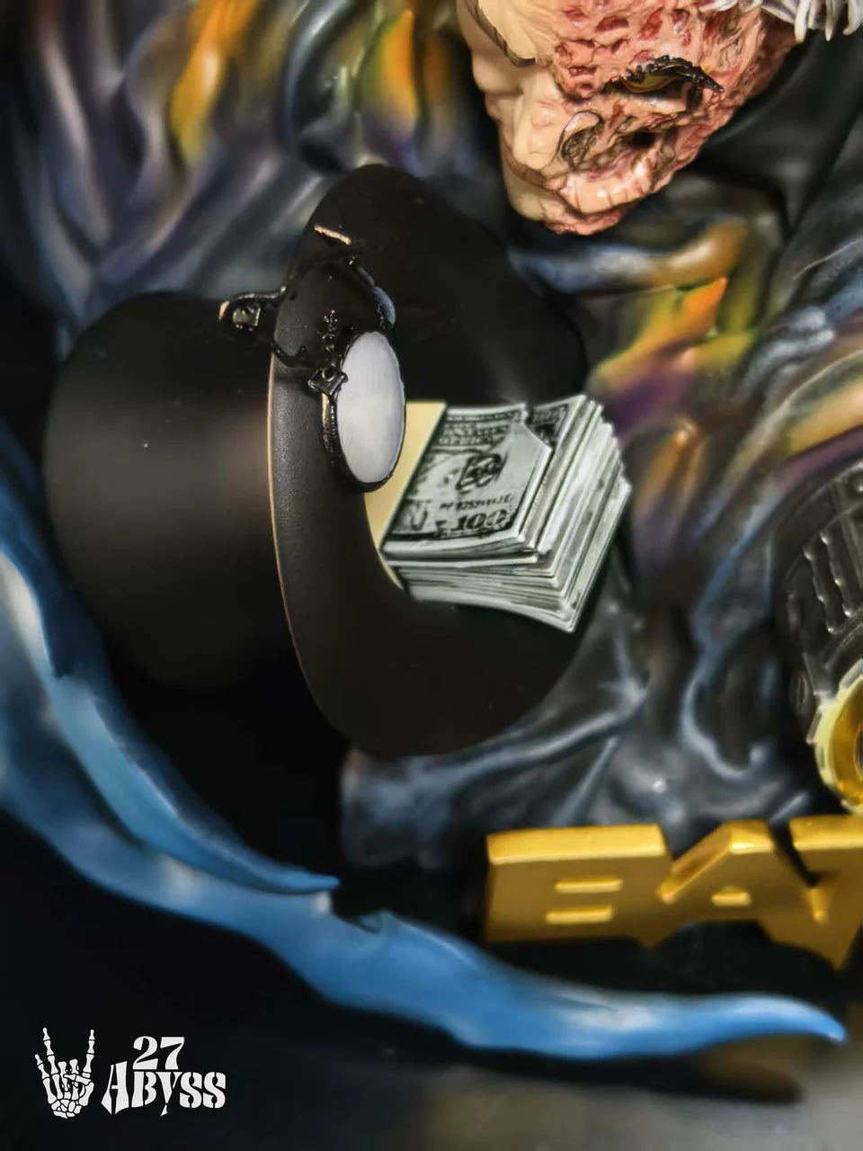 DC Comics - Batman Bust | 1:3/1:1 Resin Statue | by 27abyss Studio - Image 5