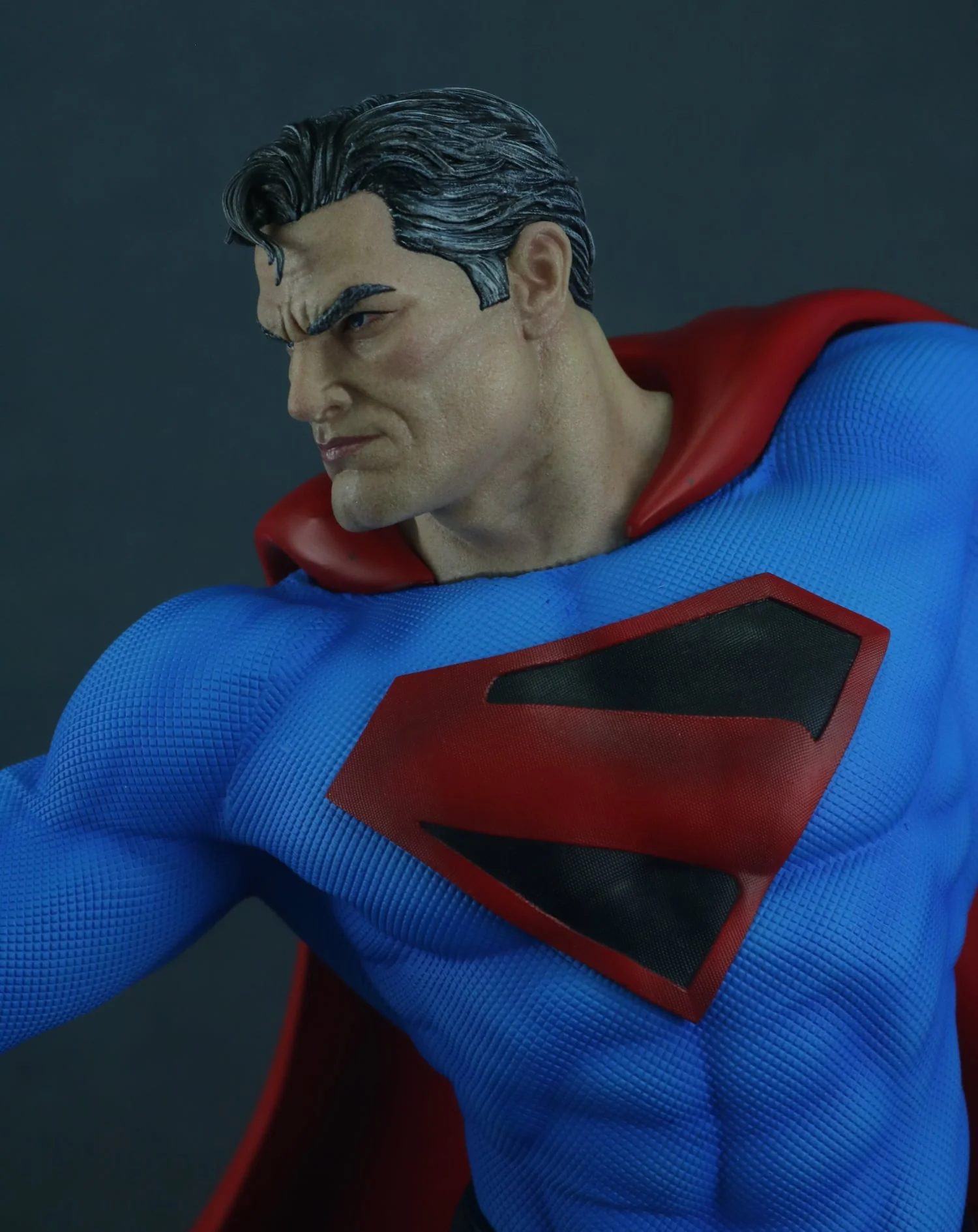 DC Comics - Superman | 1:4 Resin Statue | von MFA Collectibles - Image 15