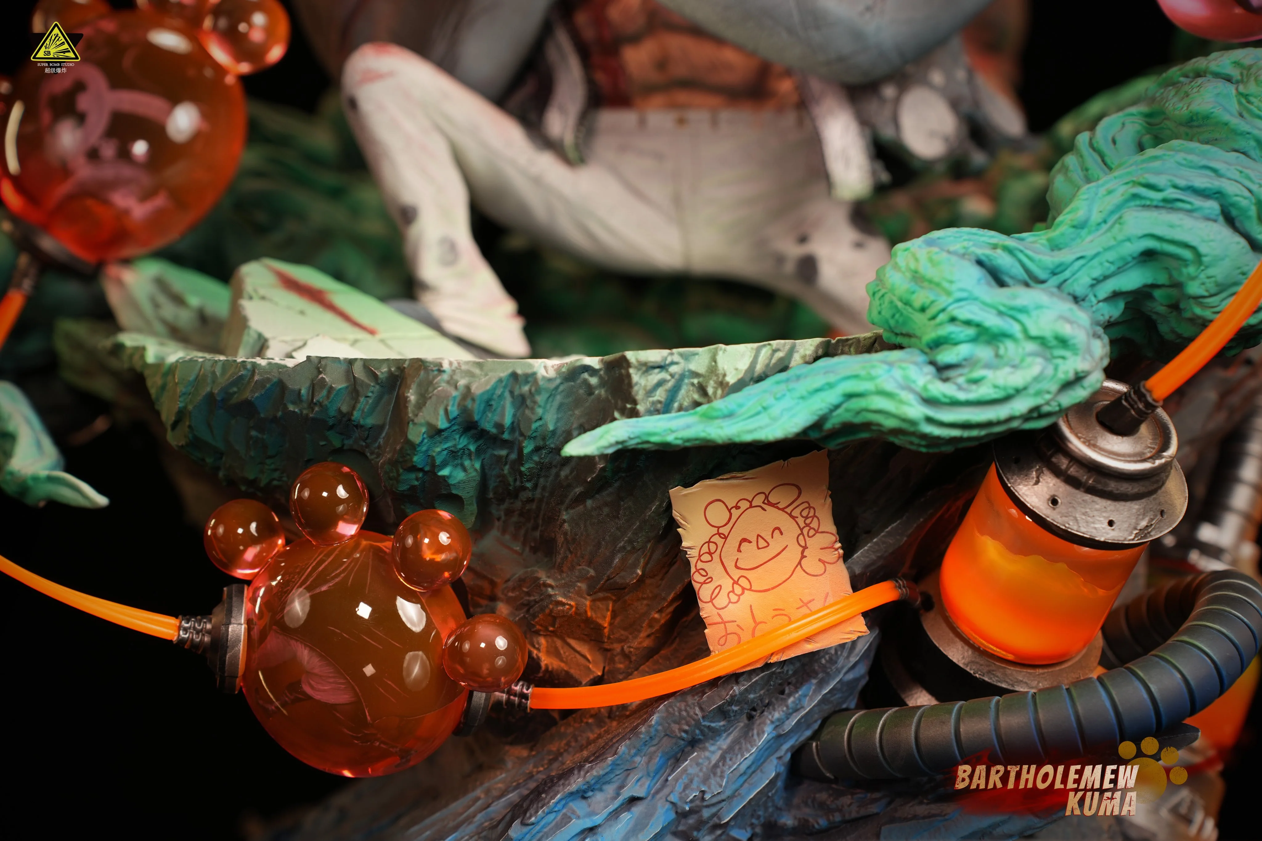 One Piece - Bartholomew Kuma | 1:4 Resin Statue | von Super Bomb Studio - Image 5